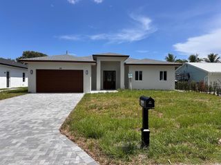106 Northview Drive, Jupiter, FL 33458