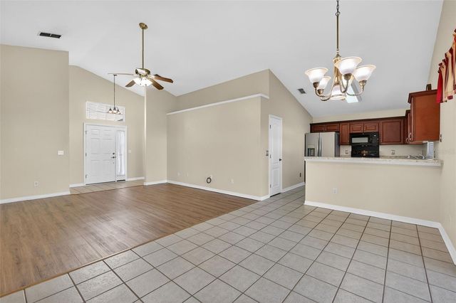 959 FOREST HILL DR., Minneola, FL 34715