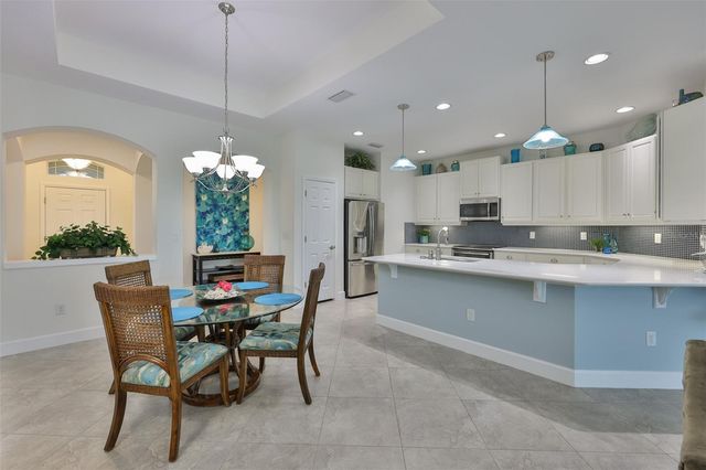 964 PEMBROKE POINT WAY, Sun City Center, FL 33573