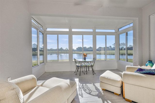 964 PEMBROKE POINT WAY, Sun City Center, FL 33573