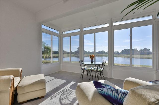 964 PEMBROKE POINT WAY, Sun City Center, FL 33573