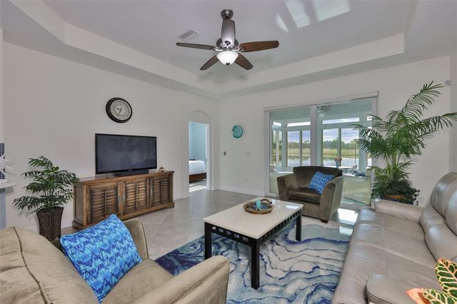 964 PEMBROKE POINT WAY, Sun City Center, FL 33573