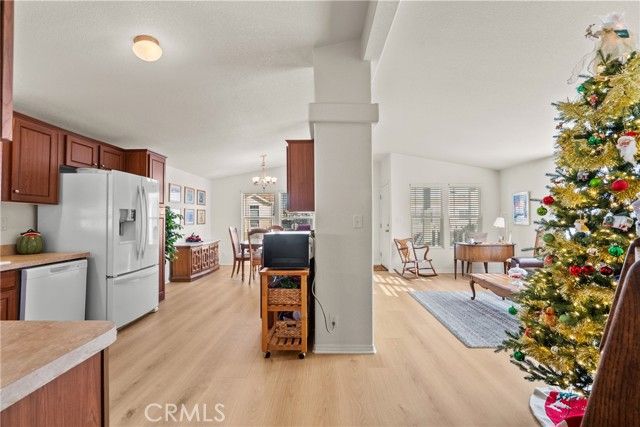 15455 Glenoaks Boulevard 94, Sylmar (los Angeles), CA 91342