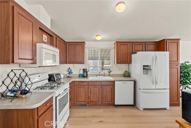 15455 Glenoaks Boulevard 94, Sylmar (los Angeles), CA 91342