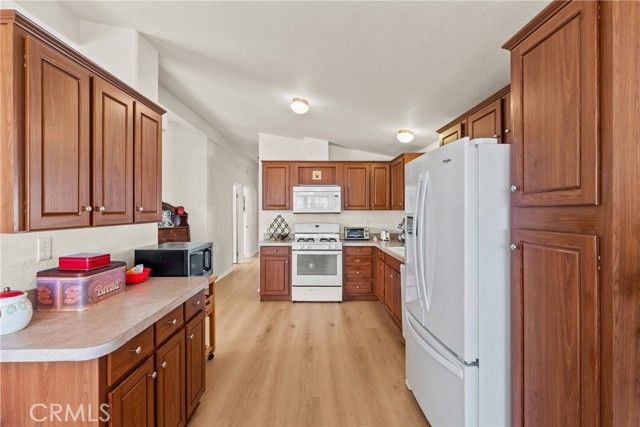 15455 Glenoaks Boulevard 94, Sylmar (los Angeles), CA 91342