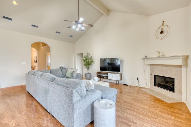 5710 Lori Lane, Beaumont, TX 77713