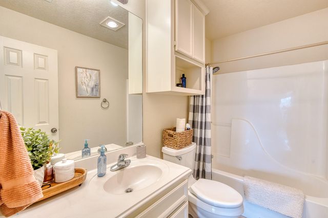 5710 Lori Lane, Beaumont, TX 77713