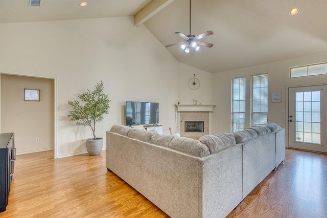 5710 Lori Lane, Beaumont, TX 77713