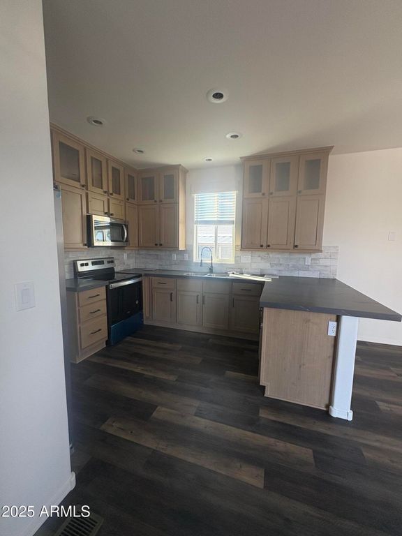 7750 E BROADWAY Road 357, Mesa, AZ 85208