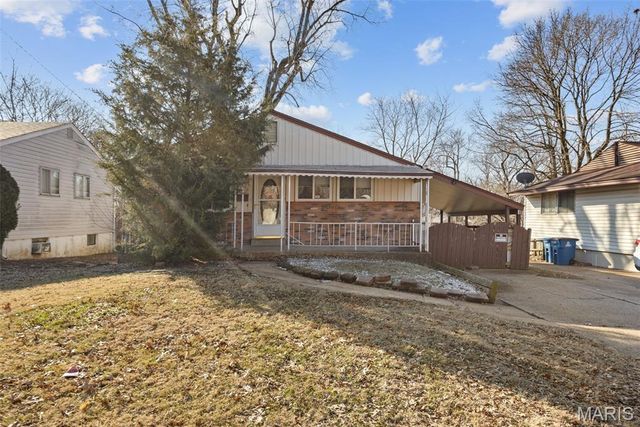 200 McAlpine Drive, Unincorporated, MO 63137