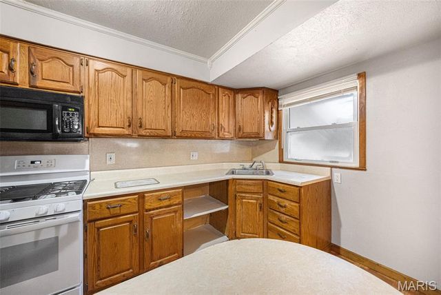 200 McAlpine Drive, Unincorporated, MO 63137