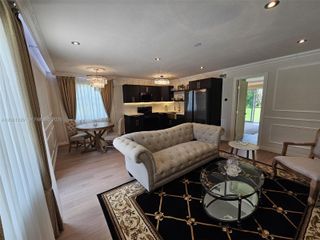 609 NE 14th Court 609, Fort Lauderdale, FL 33304