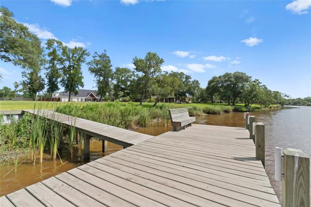 32226 Bayou Bend, Richwood, TX 77515