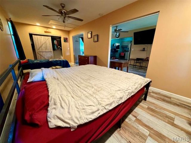 852 E Penning Avenue, Wood River, IL 62095