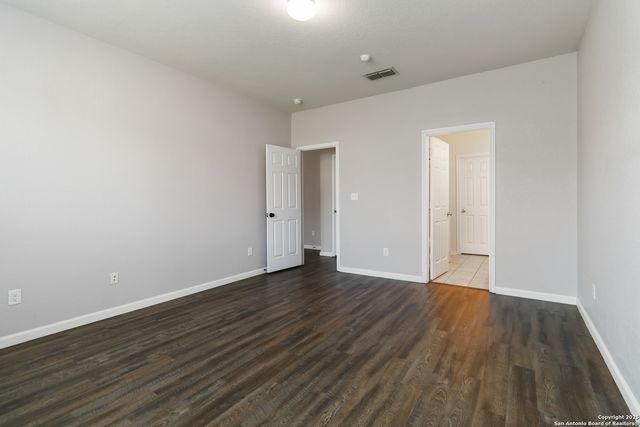 647 Trinity, San Antonio, TX 78260