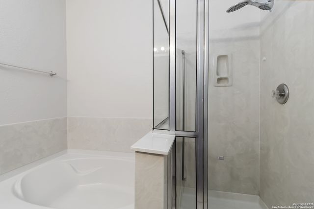 647 Trinity, San Antonio, TX 78260