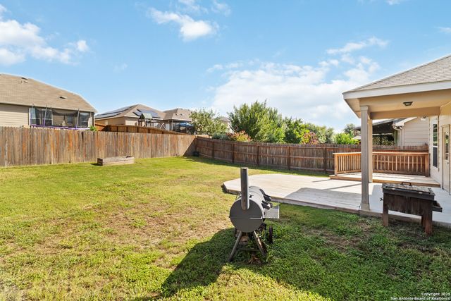 647 Trinity, San Antonio, TX 78260