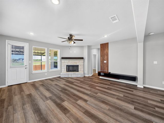 801 Taliaferro Trail, Springtown, TX 76082
