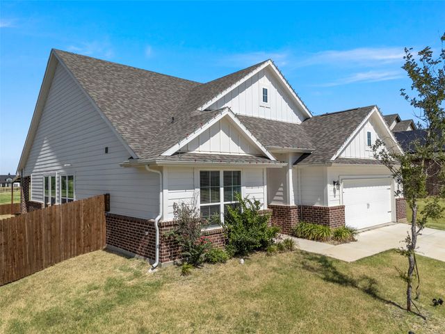 801 Taliaferro Trail, Springtown, TX 76082