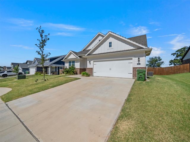 801 Taliaferro Trail, Springtown, TX 76082