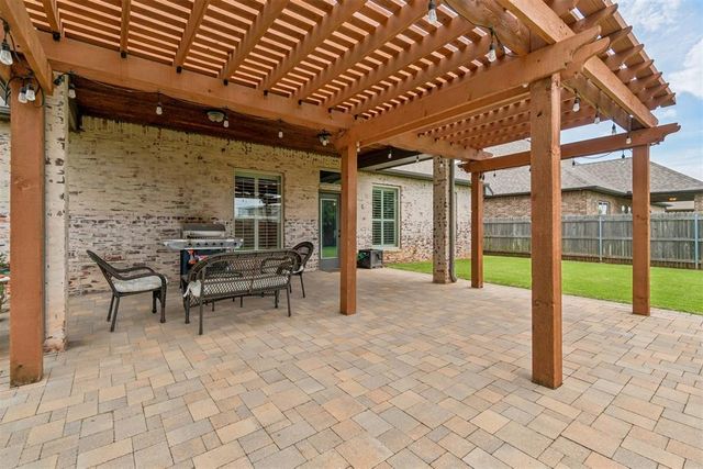 15313 Daybright Drive, Edmond, OK 73013