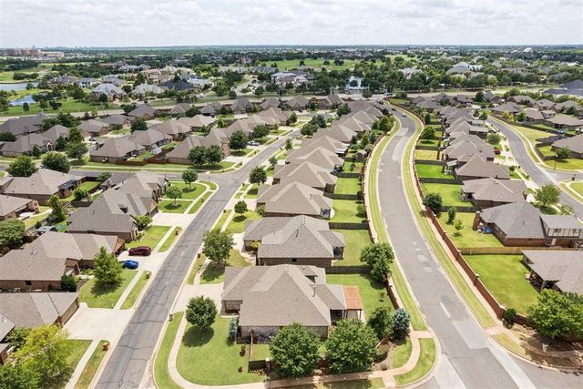 15313 Daybright Drive, Edmond, OK 73013