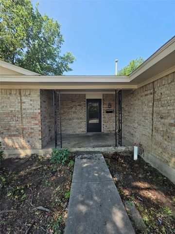 2604 Candleberry Drive, Mesquite, TX 75149