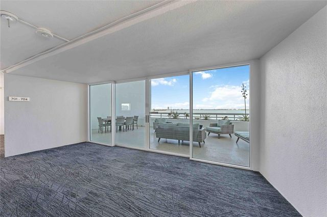 888 BLVD OF THE ARTS 707, Sarasota, FL 34236