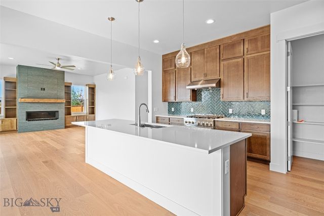 1602 Beeker Lane, Belgrade, MT 59714