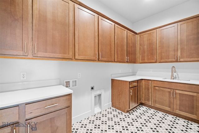 1602 Beeker Lane, Belgrade, MT 59714