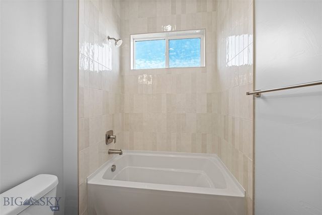 1602 Beeker Lane, Belgrade, MT 59714