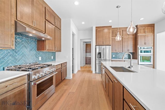 1602 Beeker Lane, Belgrade, MT 59714