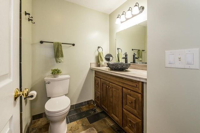 1550 Oakfield Drive, Ann Arbor, MI 48108