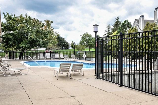 1550 Oakfield Drive, Ann Arbor, MI 48108