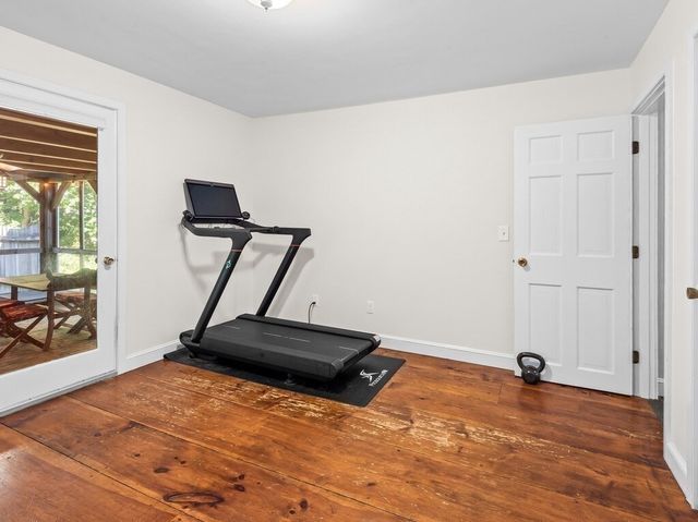 69 Walnut St, Upton, MA 01568