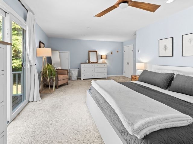 69 Walnut St, Upton, MA 01568