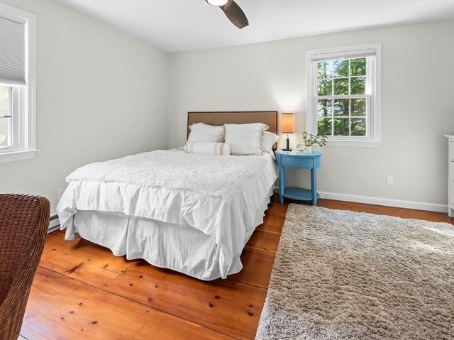 69 Walnut St, Upton, MA 01568