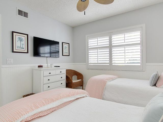 2115 Windward Way 102, Vero Beach, FL 32963
