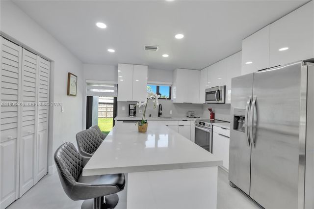 6021 SW 19th Street, Miami, FL 33155