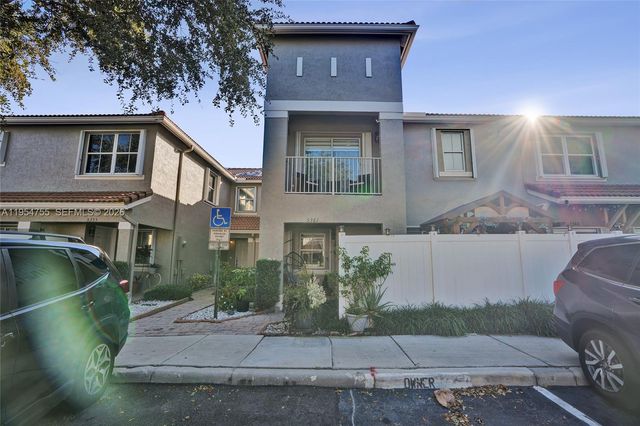 5361 SW 125th Ave, Miramar, FL 33027