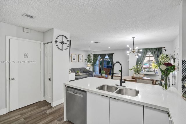 5361 SW 125th Ave, Miramar, FL 33027