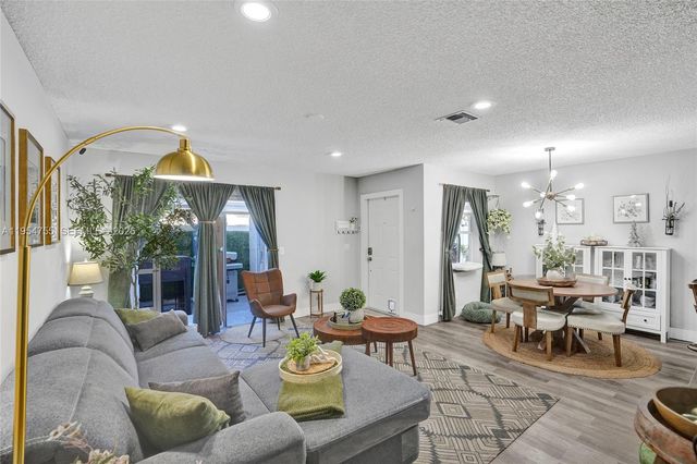 5361 SW 125th Ave, Miramar, FL 33027