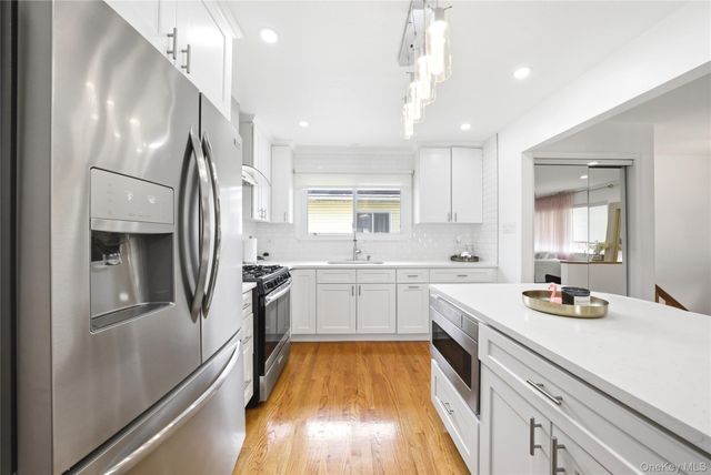38 Sutton Street, Hempstead, NY 11550