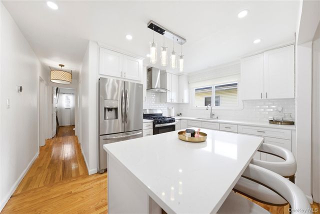38 Sutton Street, Hempstead, NY 11550