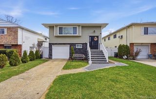 38 Sutton Street, Hempstead, NY 11550