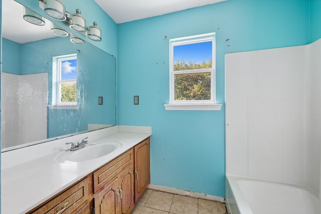 108 Oak Tree, Oak Grove, KY 42262