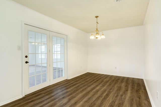 212 Avenue B, Brazoria, TX 77422