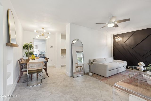 2230 E CLARENDON Avenue, Phoenix, AZ 85016