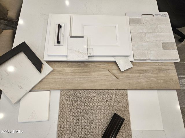 1081 E PEACH TREE Drive, Chandler, AZ 85249