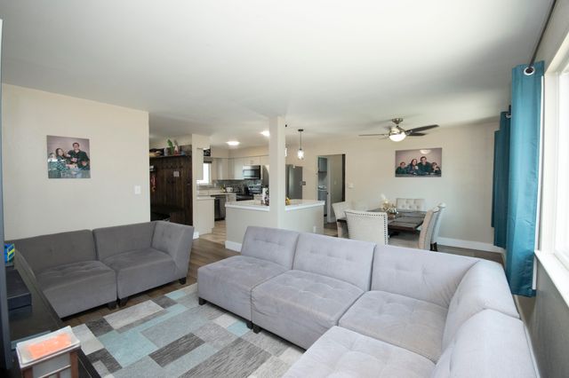 3305 Reina Court NE, Albuquerque, NM 87111
